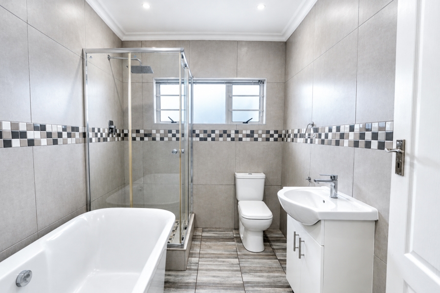 3 Bedroom Property for Sale in Gonubie Eastern Cape